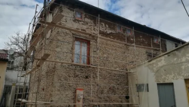 Détail de jointoiement de pierres